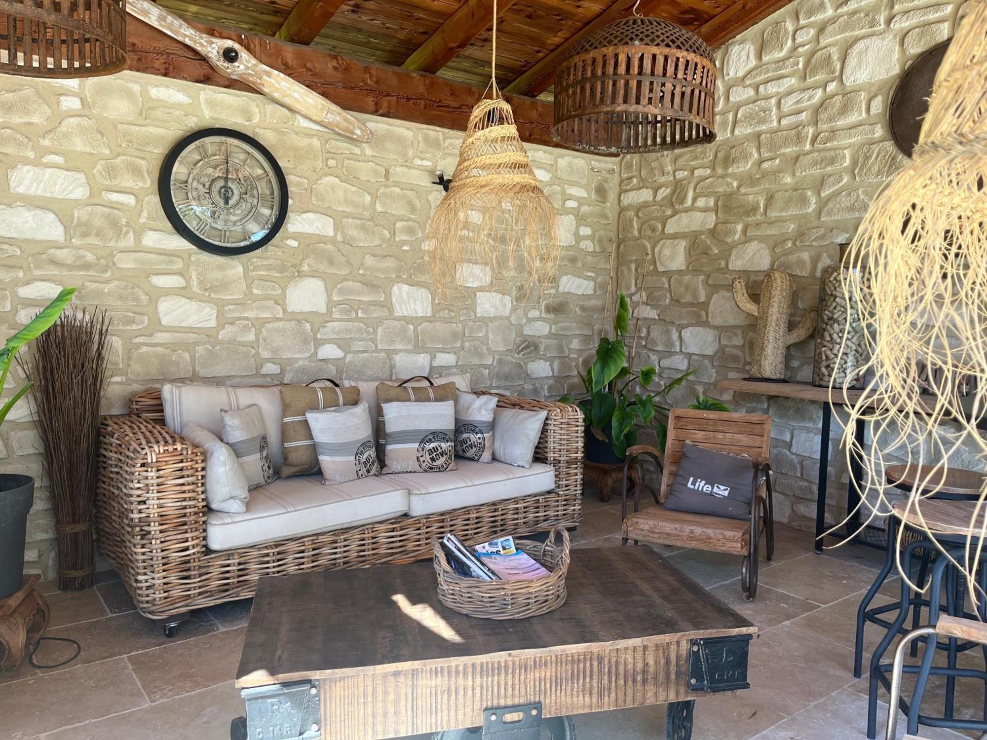 Mas De Nonin St Remy De Provence Hotell Noves Exteriör bild