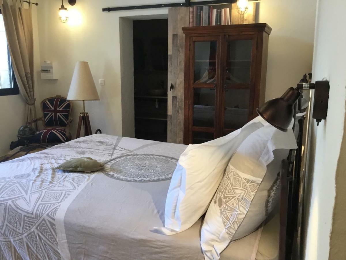 Mas De Nonin St Remy De Provence Hotell Noves Exteriör bild